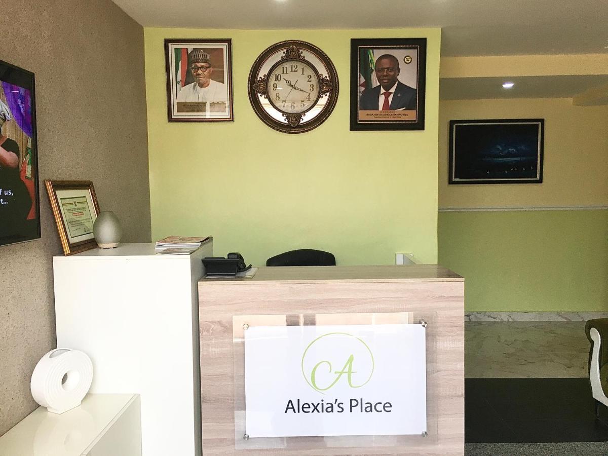 Alexia'S Place Hotel Lagos Ngoại thất bức ảnh